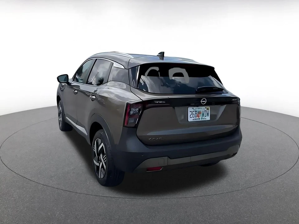 2026 Nissan Kicks - Image 13 of 31
