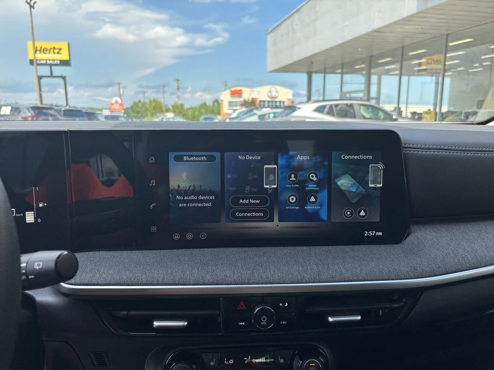 2026 Nissan Kicks - Image 22 of 31