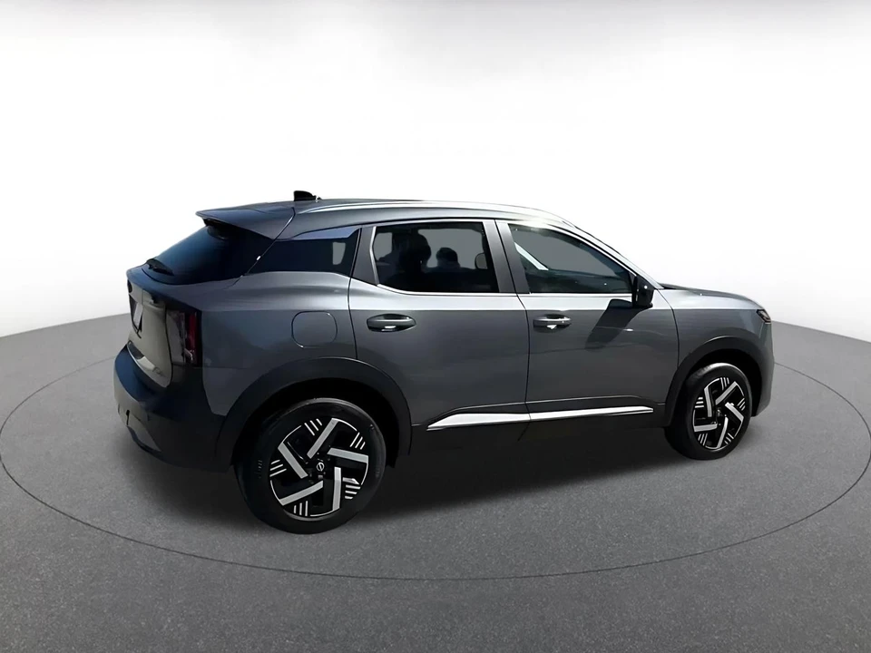 2026 Nissan Kicks - Image 16 of 31