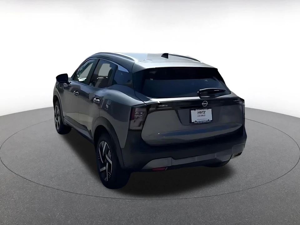2026 Nissan Kicks - Image 12 of 31