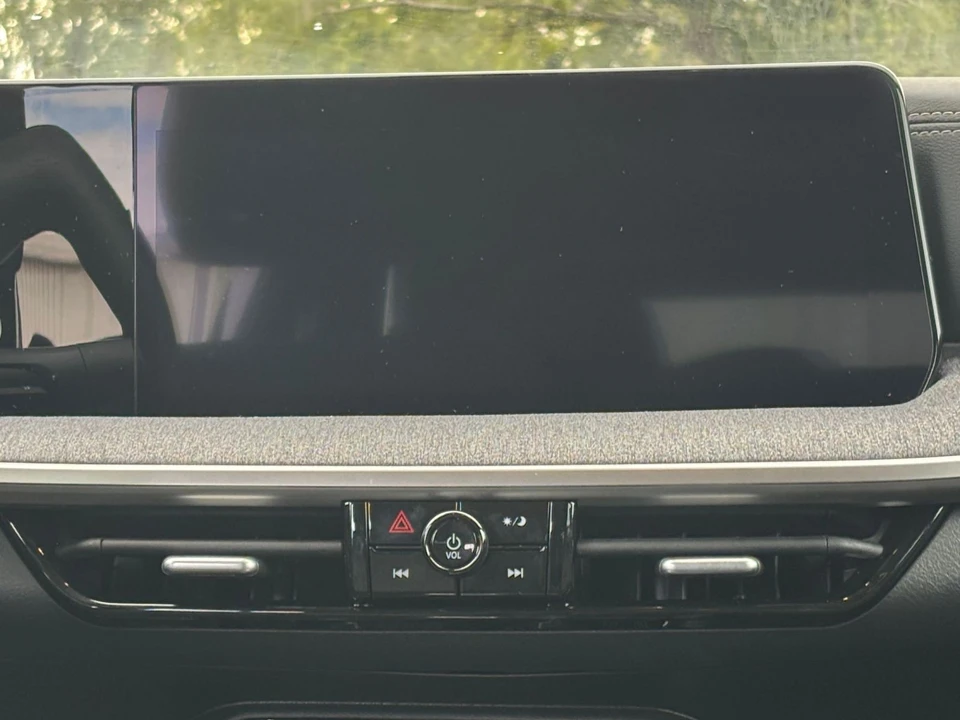 2026 Nissan Kicks - Image 21 of 31