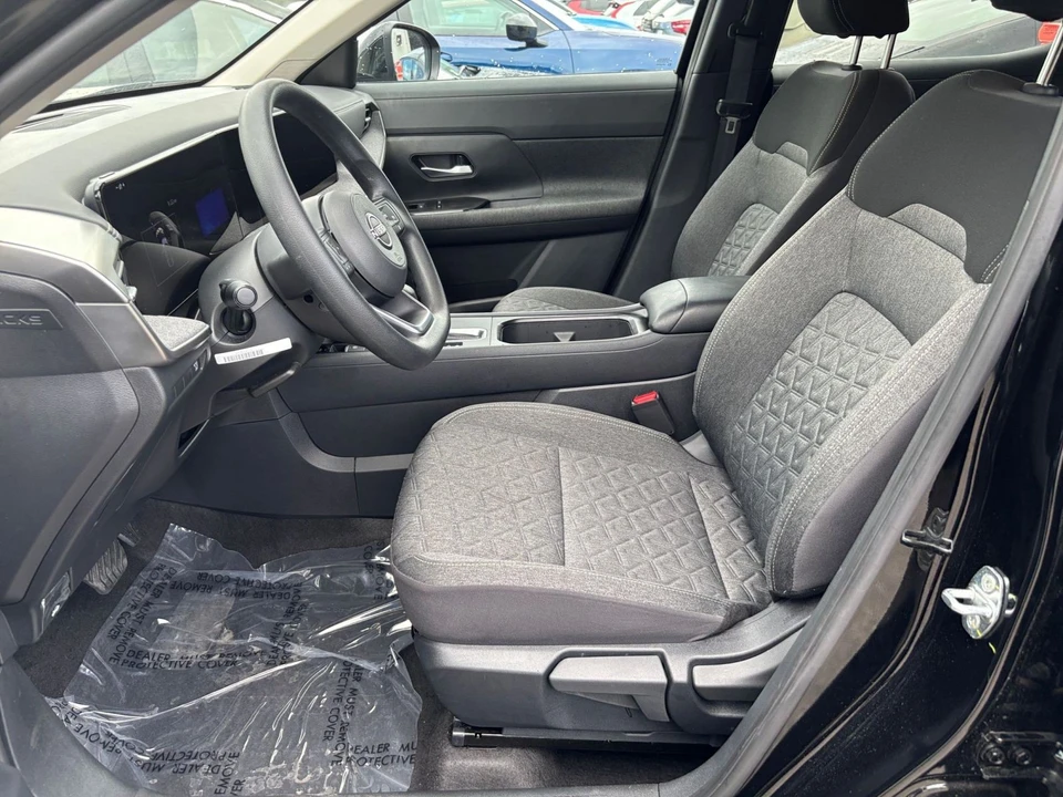 2026 Nissan Kicks - Image 26 of 31