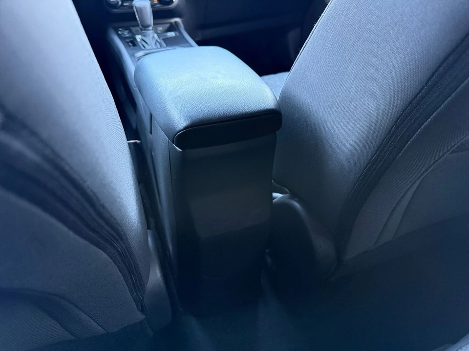 2026 Nissan Kicks - Image 24 of 31