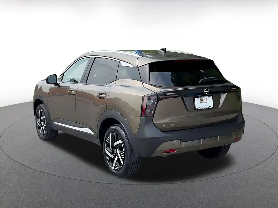 2026 Nissan Kicks - Image 13 of 31