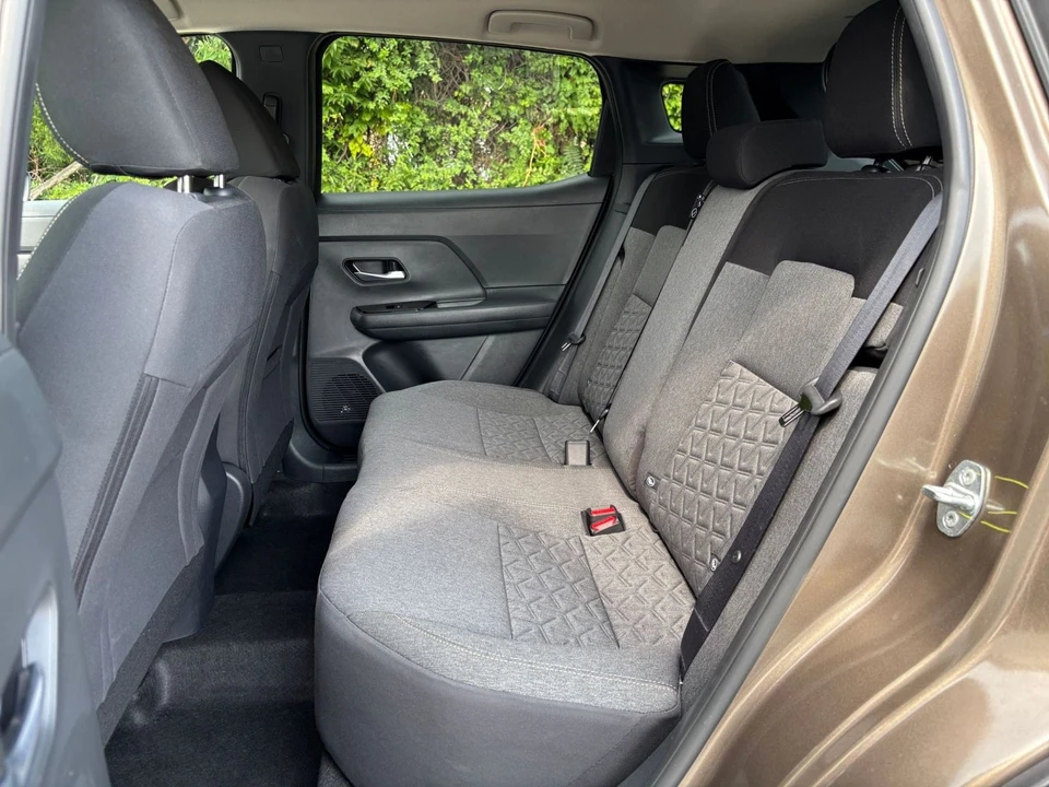 2026 Nissan Kicks - Image 26 of 31