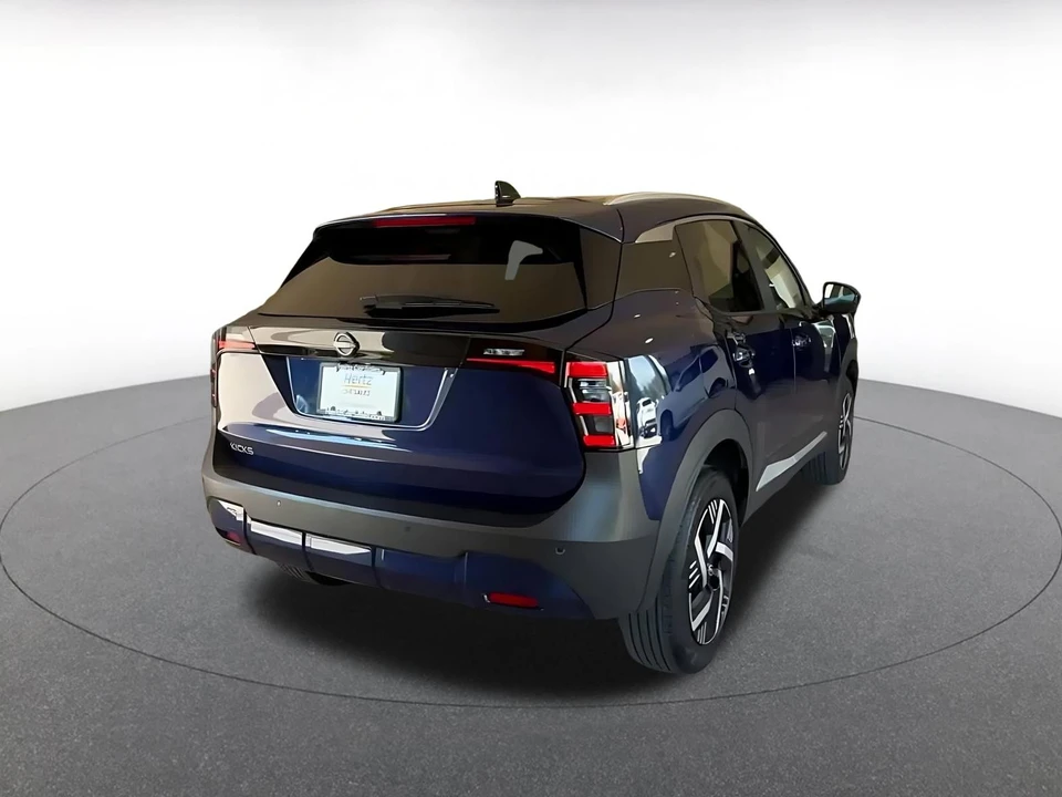 2026 Nissan Kicks - Image 16 of 31