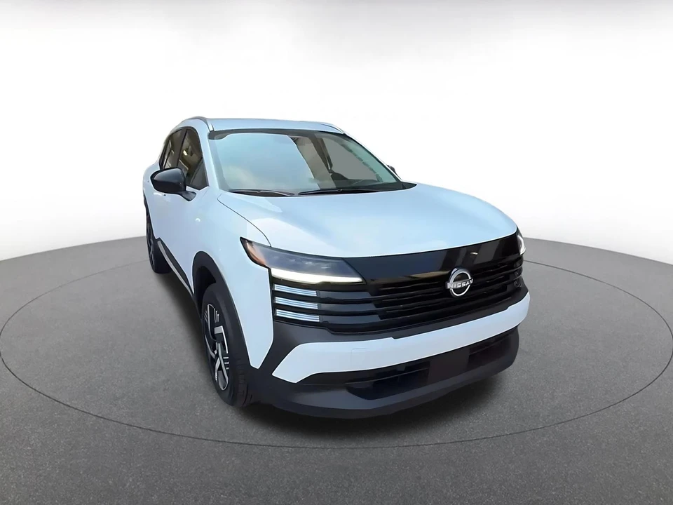 2026 Nissan Kicks - Image 3 of 31
