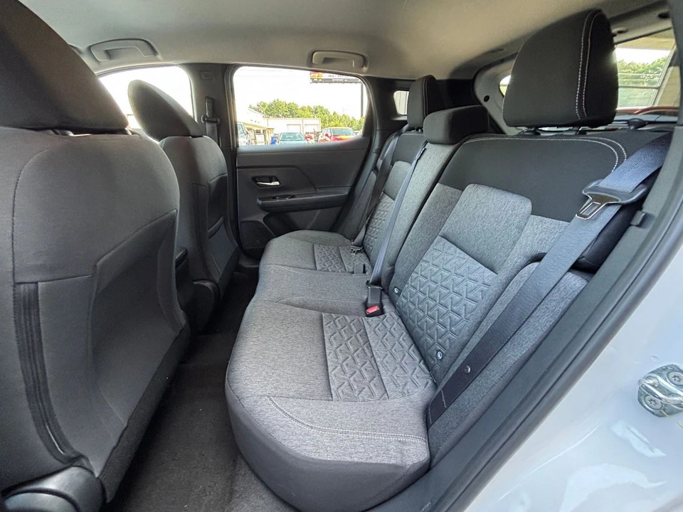 2026 Nissan Kicks - Image 26 of 31