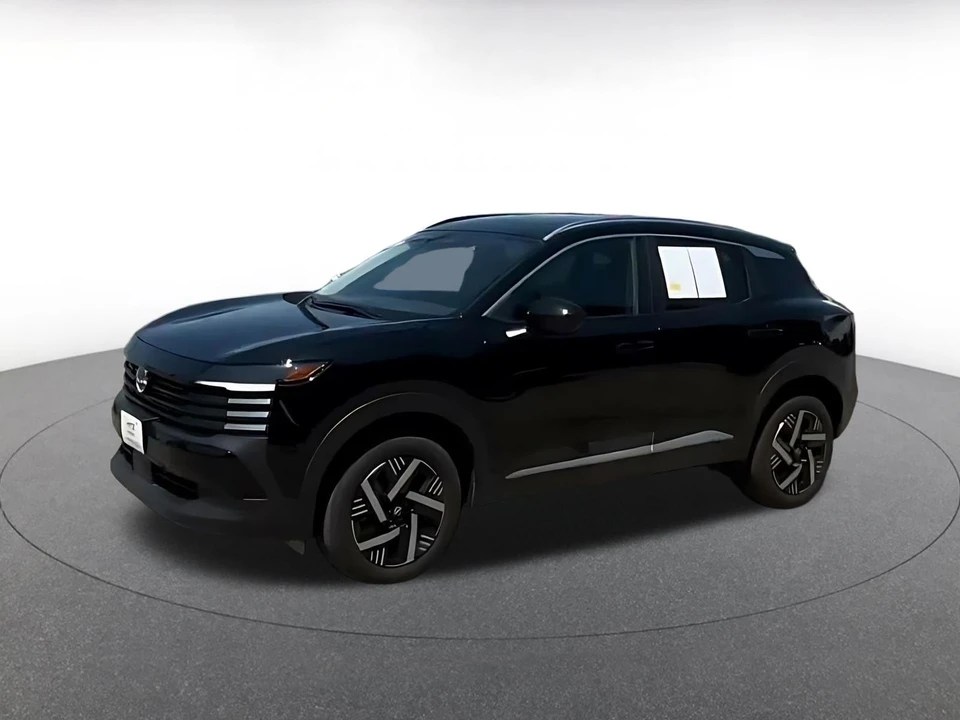 2026 Nissan Kicks - Image 9 of 31