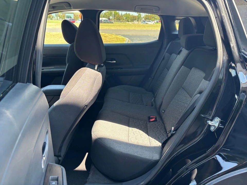 2026 Nissan Kicks - Image 26 of 31