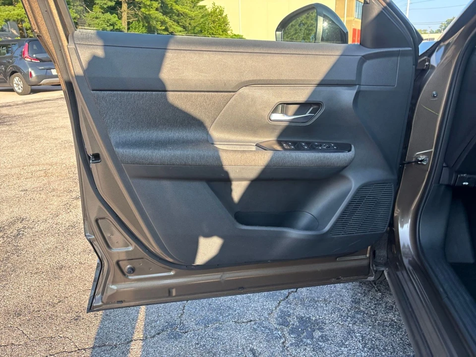 2026 Nissan Kicks - Image 20 of 31