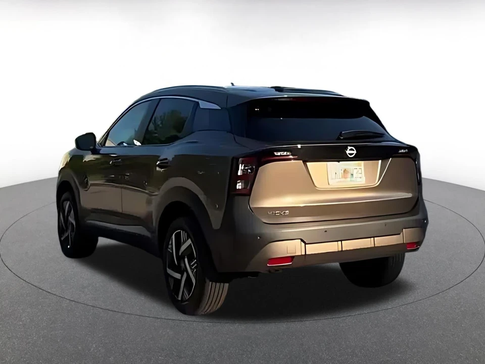 2026 Nissan Kicks - Image 16 of 31