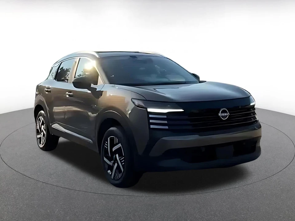 2026 Nissan Kicks - Image 3 of 31