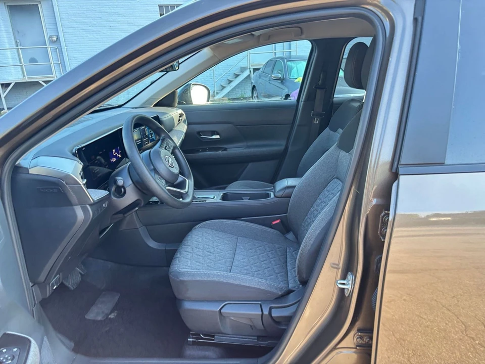 2026 Nissan Kicks - Image 27 of 31