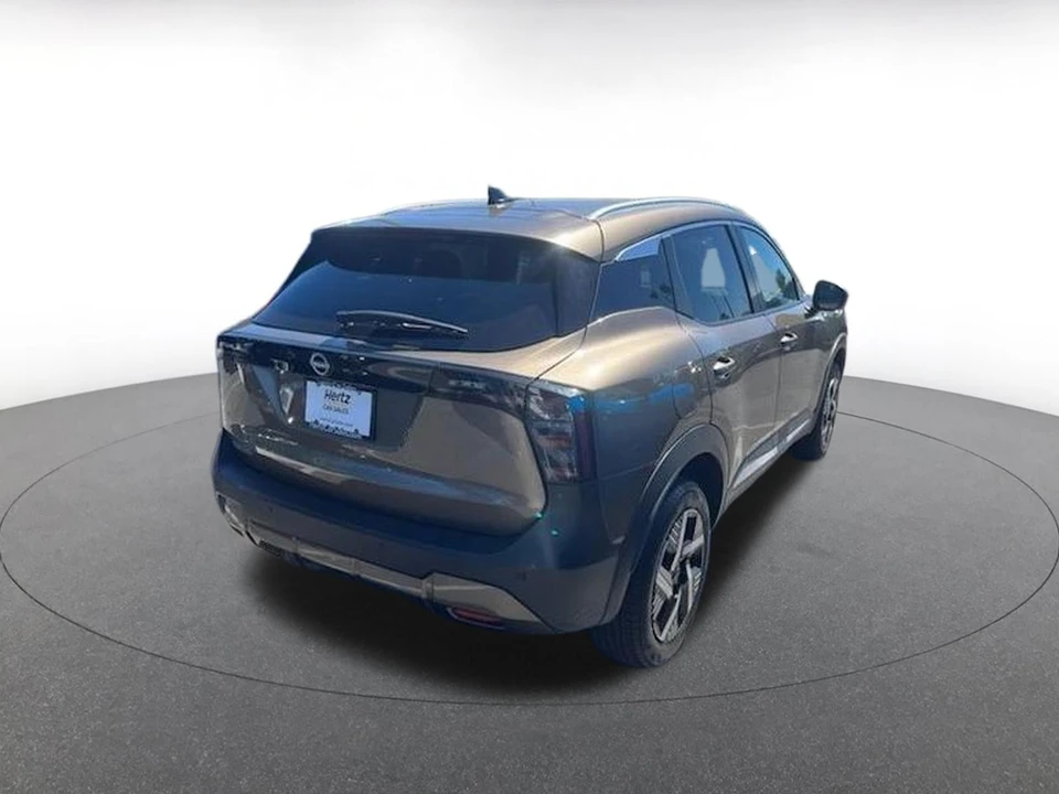 2026 Nissan Kicks - Image 9 of 20