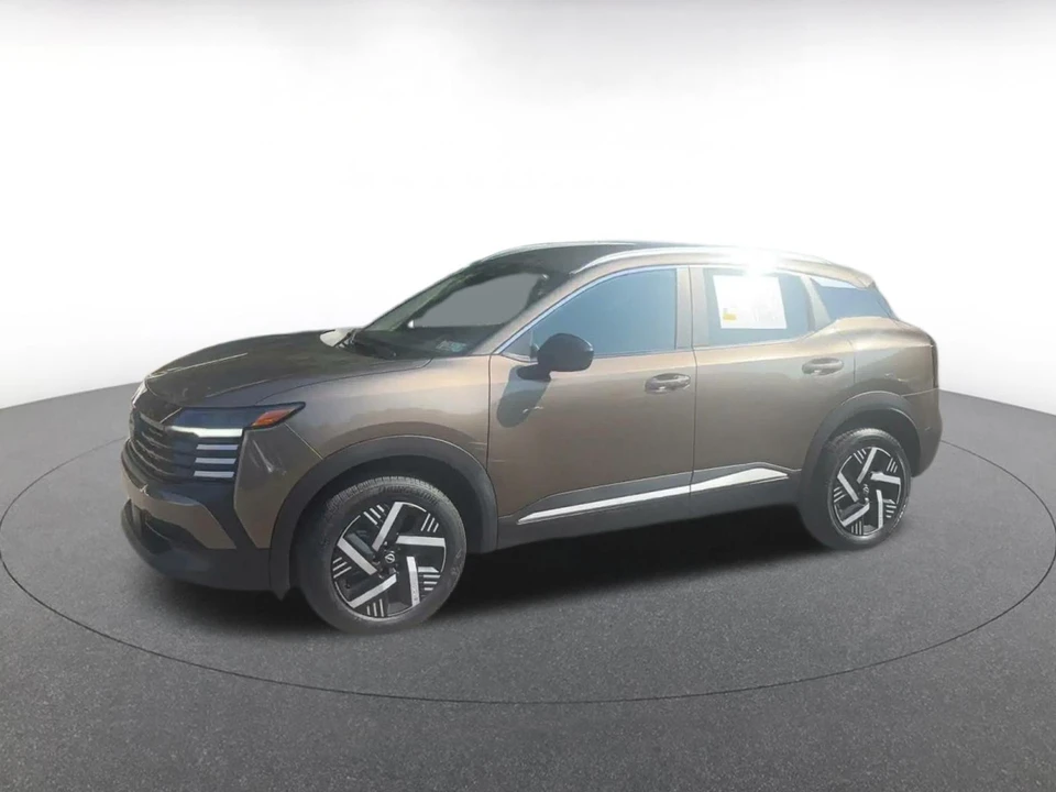 2026 Nissan Kicks - Image 9 of 31