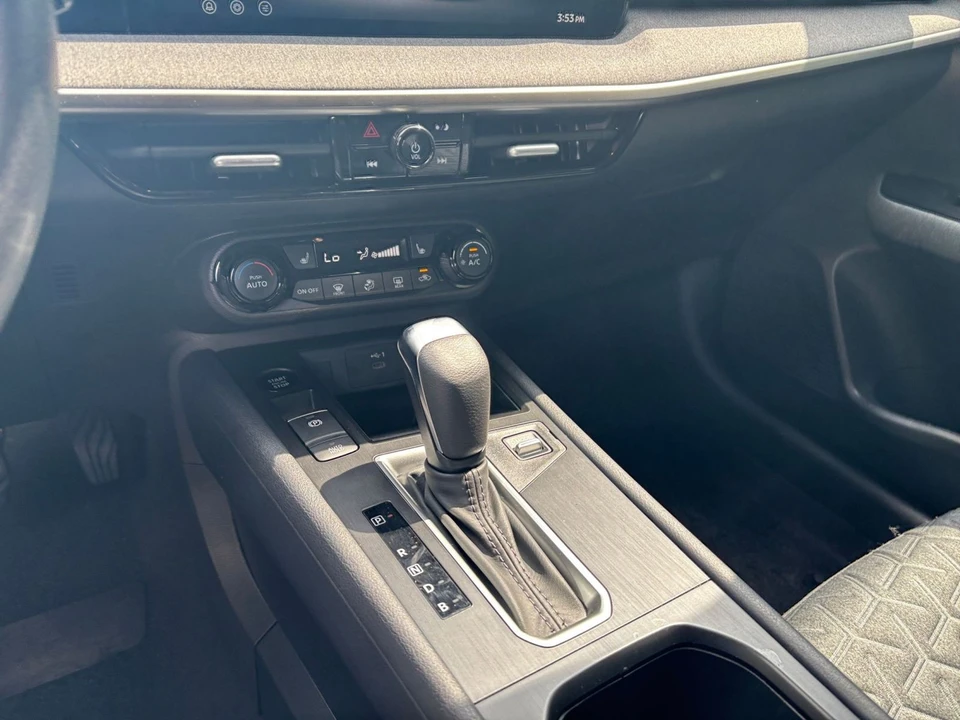 2026 Nissan Kicks - Image 18 of 31