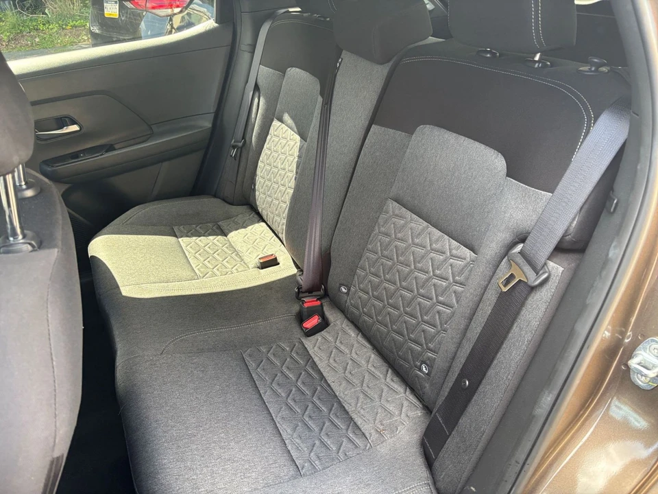 2026 Nissan Kicks - Image 23 of 31
