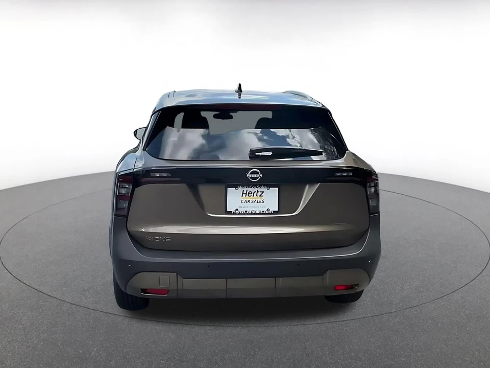 2026 Nissan Kicks - Image 14 of 31