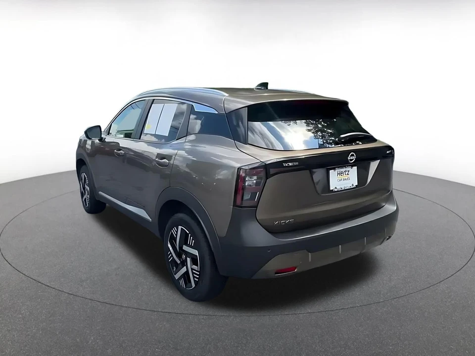 2026 Nissan Kicks - Image 12 of 31