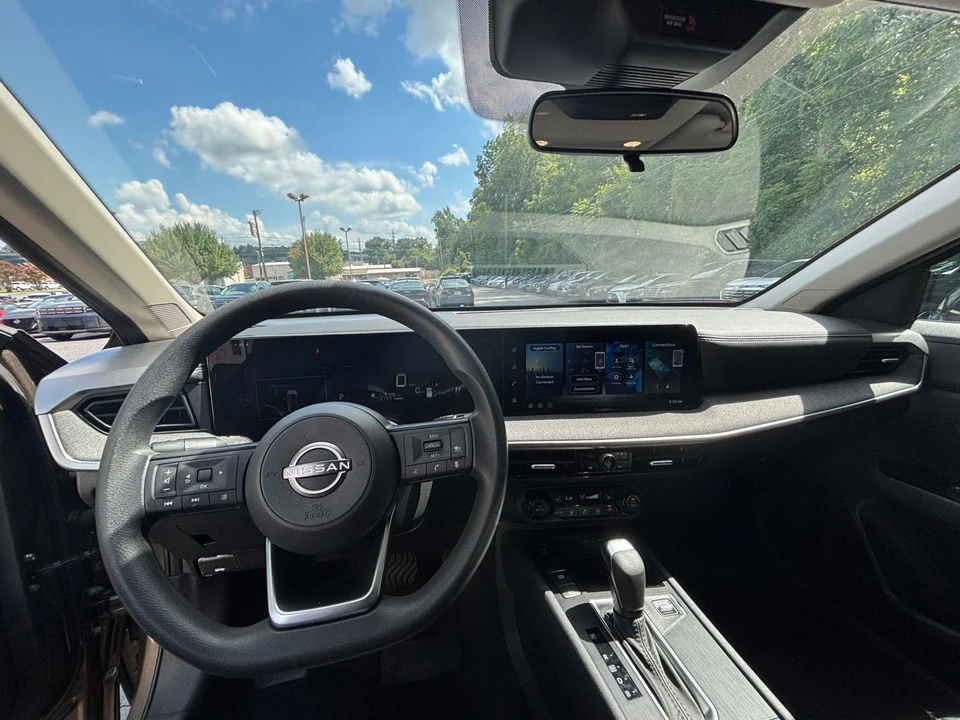 2026 Nissan Kicks - Image 30 of 31