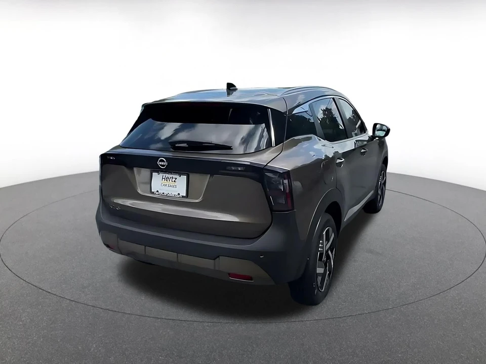 2026 Nissan Kicks - Image 15 of 31