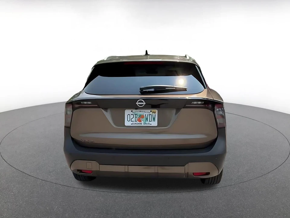 2026 Nissan Kicks - Image 14 of 31