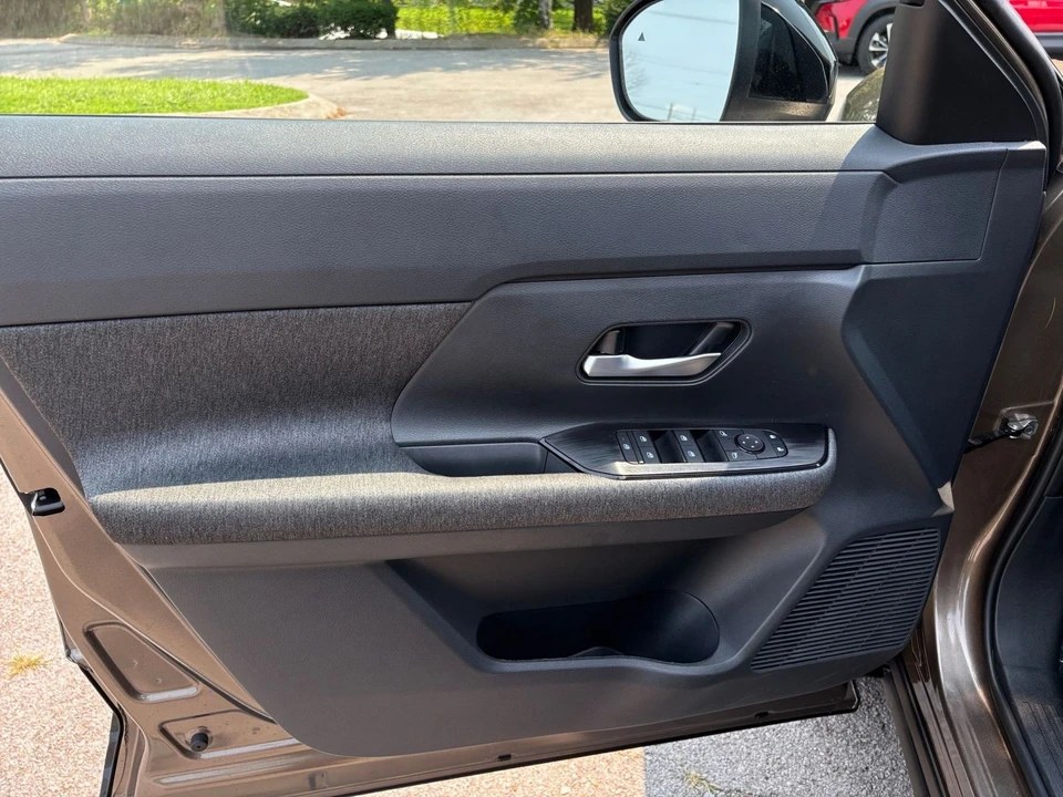 2026 Nissan Kicks - Image 20 of 31