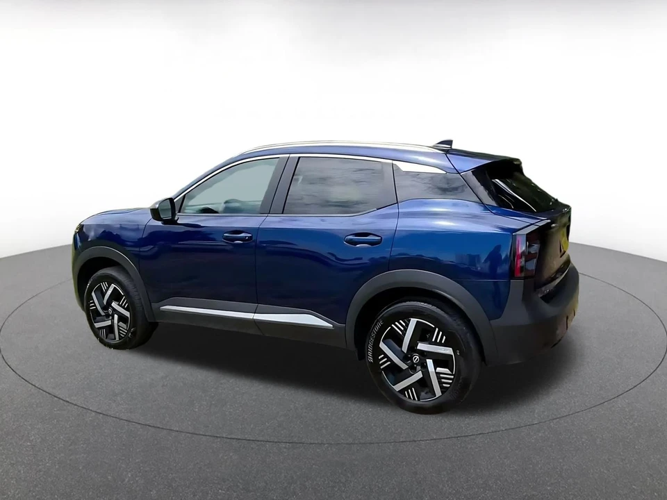 2026 Nissan Kicks - Image 11 of 31