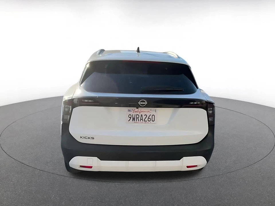 2026 Nissan Kicks - Image 14 of 31