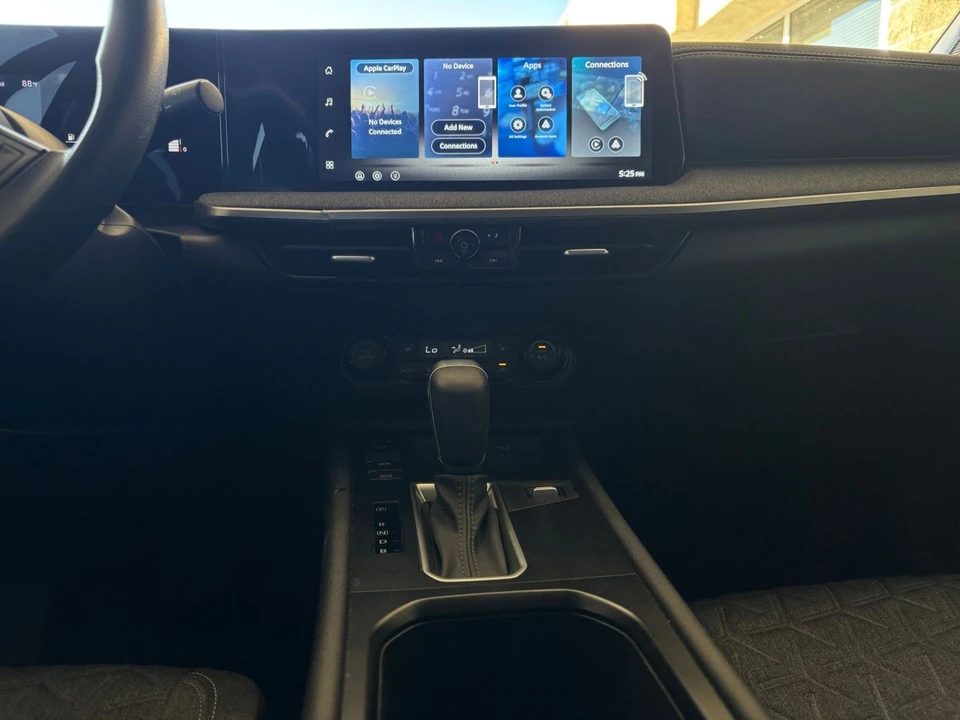 2026 Nissan Kicks - Image 18 of 31