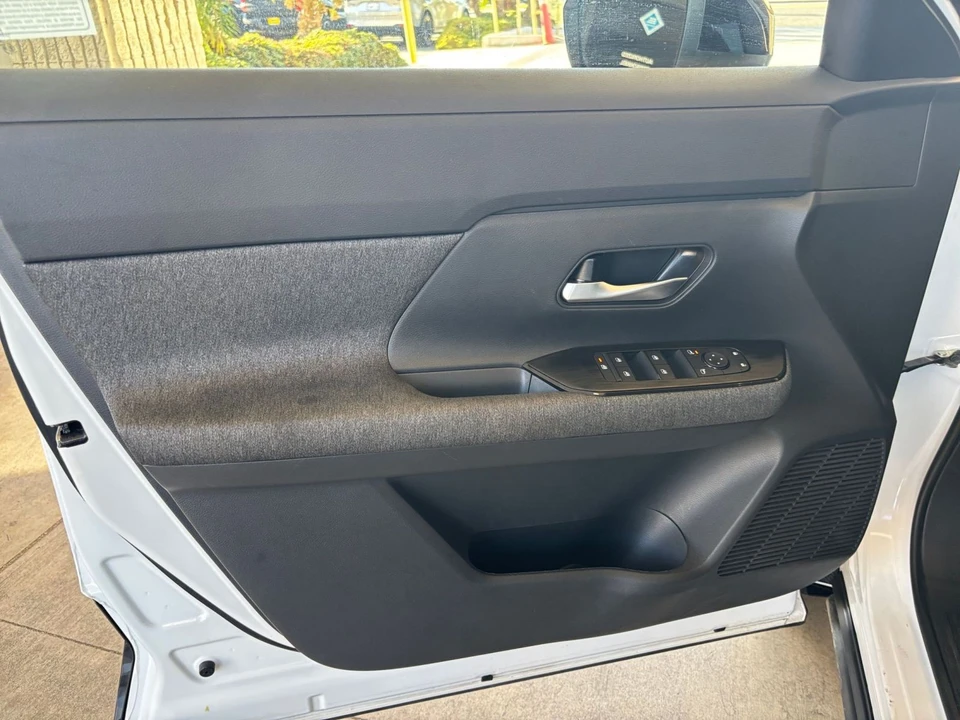 2026 Nissan Kicks - Image 20 of 31