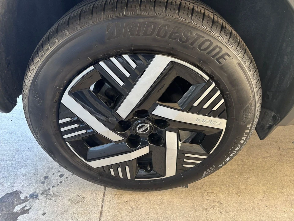 2026 Nissan Kicks - Image 30 of 31