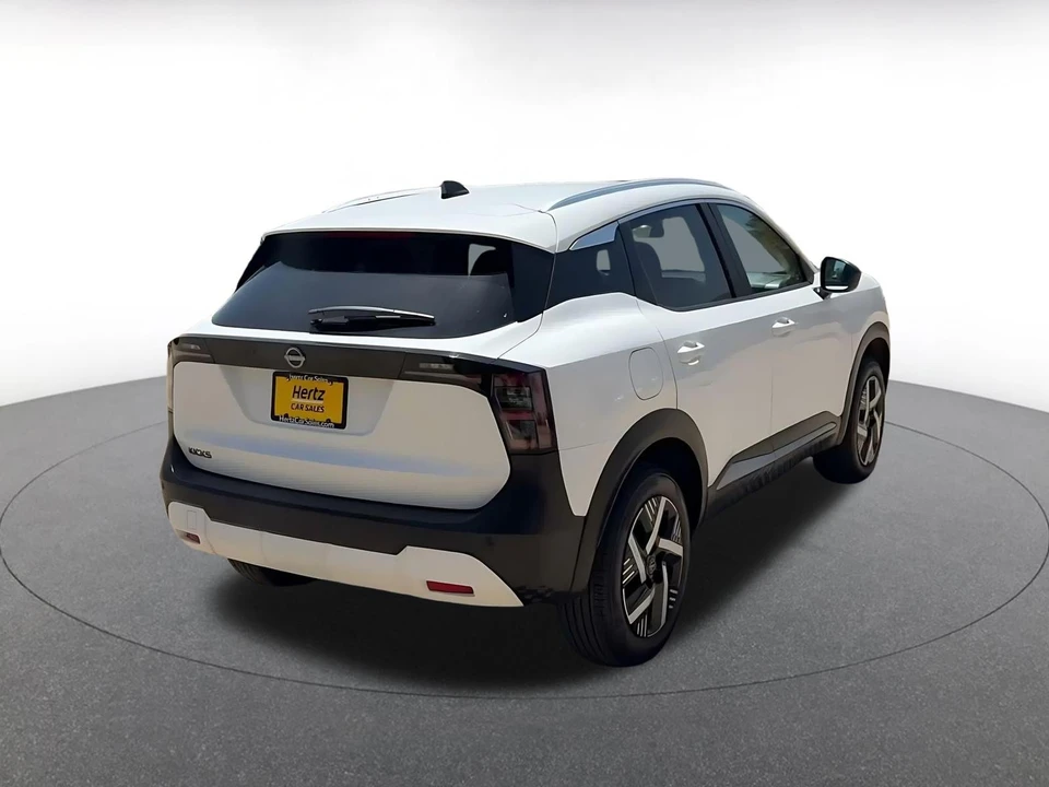 2026 Nissan Kicks - Image 16 of 31