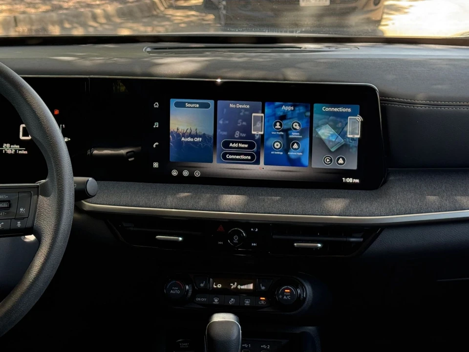 2026 Nissan Kicks - Image 18 of 31