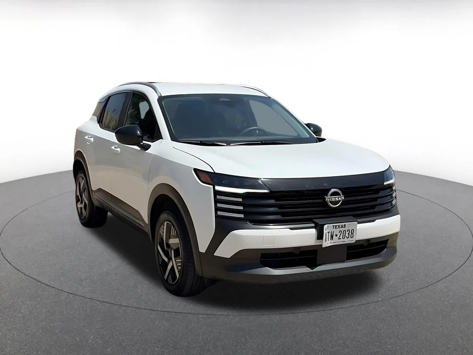 2026 Nissan Kicks - Image 3 of 31