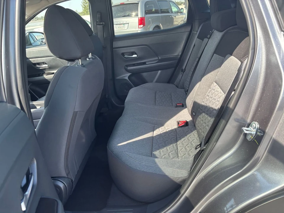 2026 Nissan Kicks - Image 26 of 31