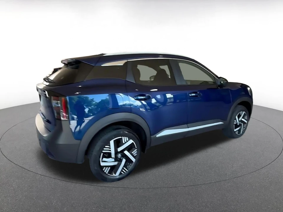 2026 Nissan Kicks - Image 17 of 31