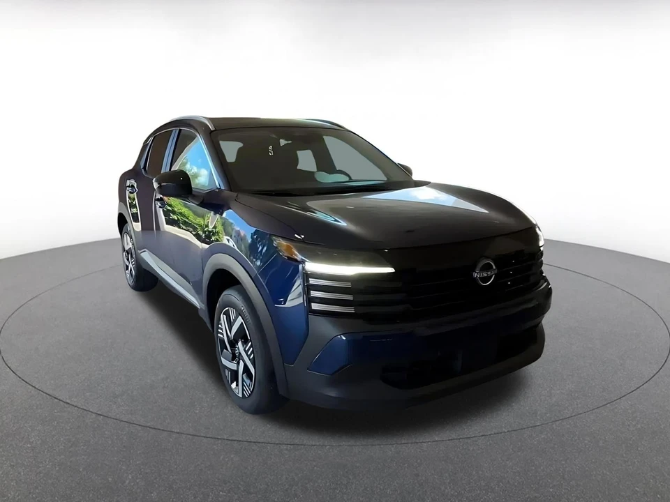 2026 Nissan Kicks - Image 3 of 31