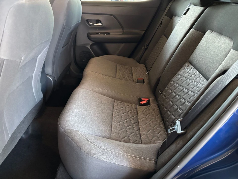 2026 Nissan Kicks - Image 26 of 31