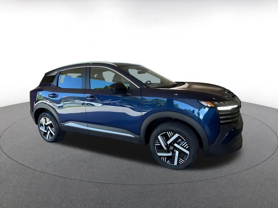 2026 Nissan Kicks - Image 2 of 31