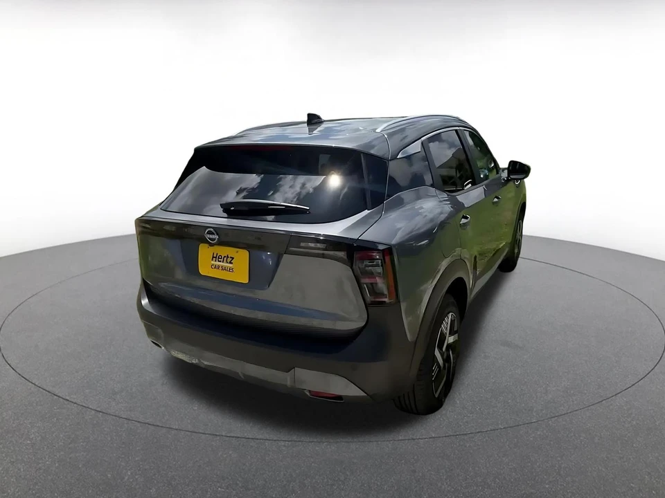 2026 Nissan Kicks - Image 16 of 31