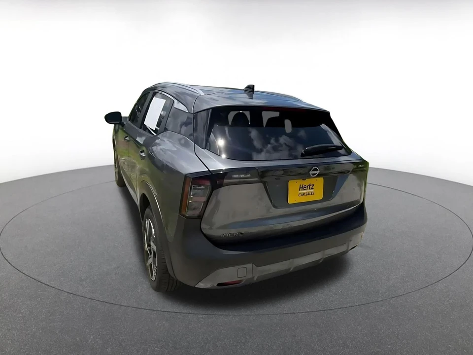 2026 Nissan Kicks - Image 12 of 31