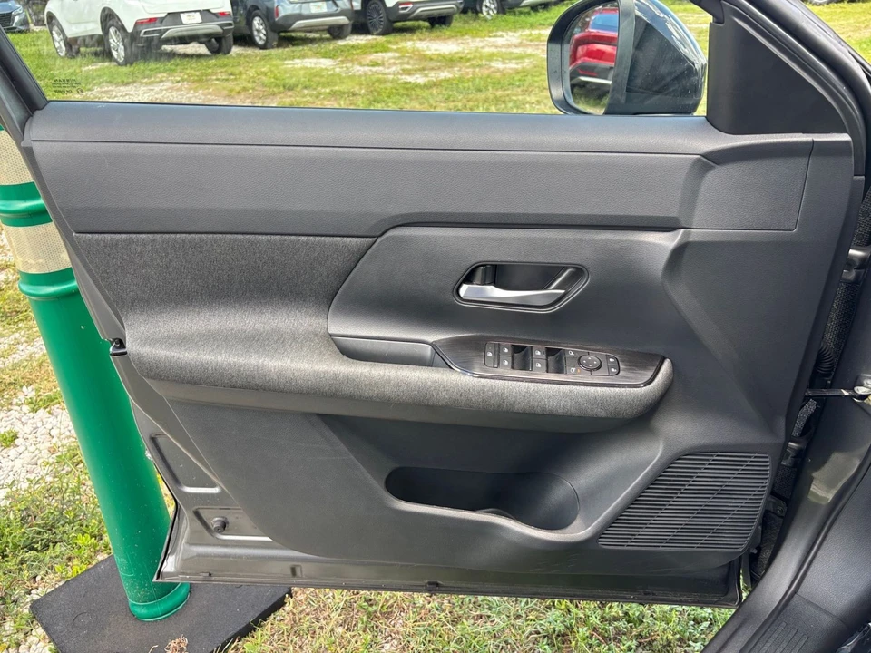 2026 Nissan Kicks - Image 20 of 31