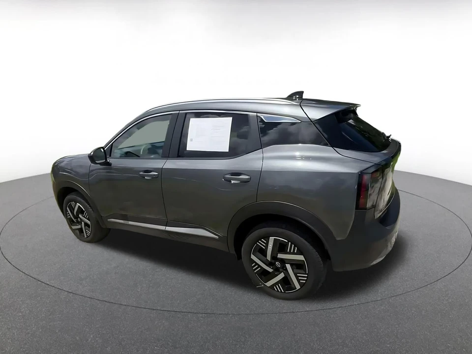2026 Nissan Kicks - Image 11 of 31