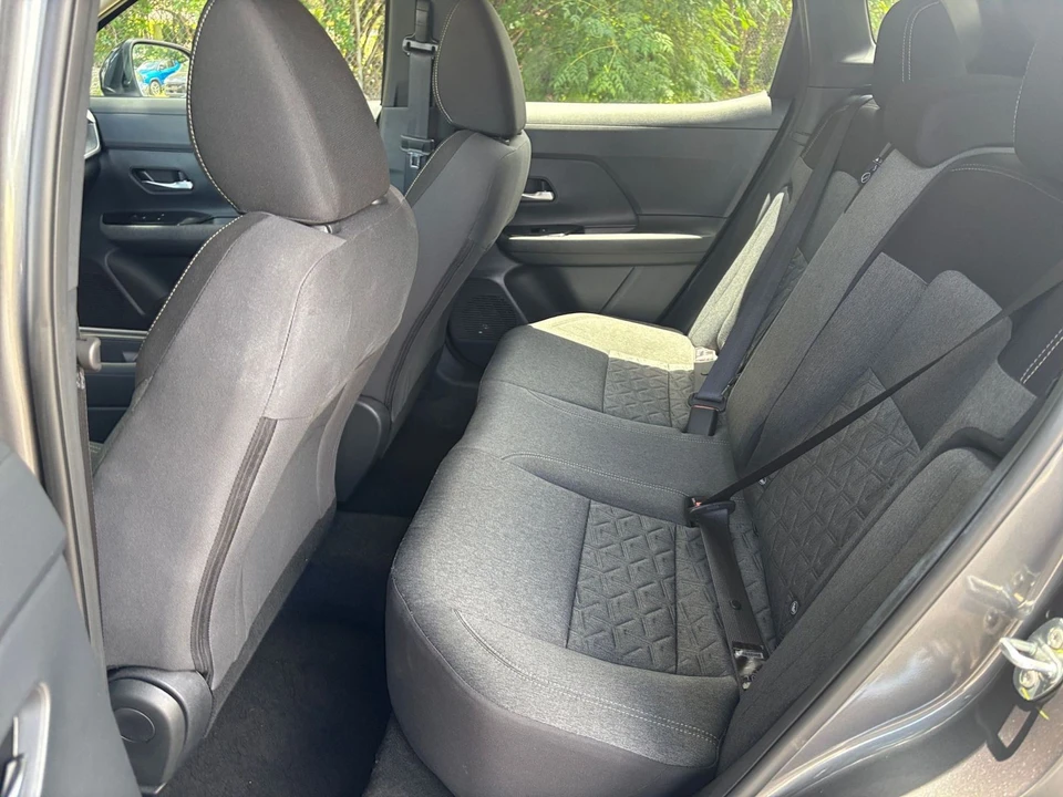 2026 Nissan Kicks - Image 26 of 31