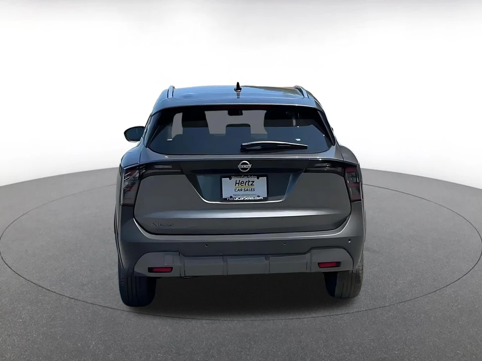 2026 Nissan Kicks - Image 14 of 31