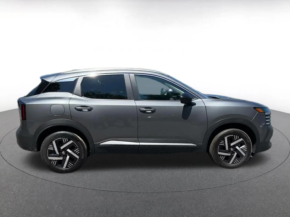 2026 Nissan Kicks - Image 18 of 31