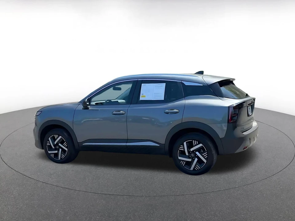 2026 Nissan Kicks - Image 12 of 31