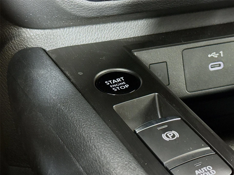 2026 Nissan Kicks - Image 11 of 31